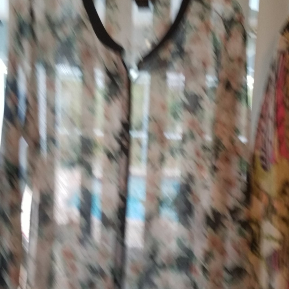 Blouse - Picture 4 of 4